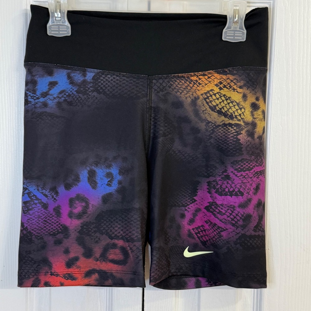 Nike Women's Black Multi Snake-Print Performance Shorts